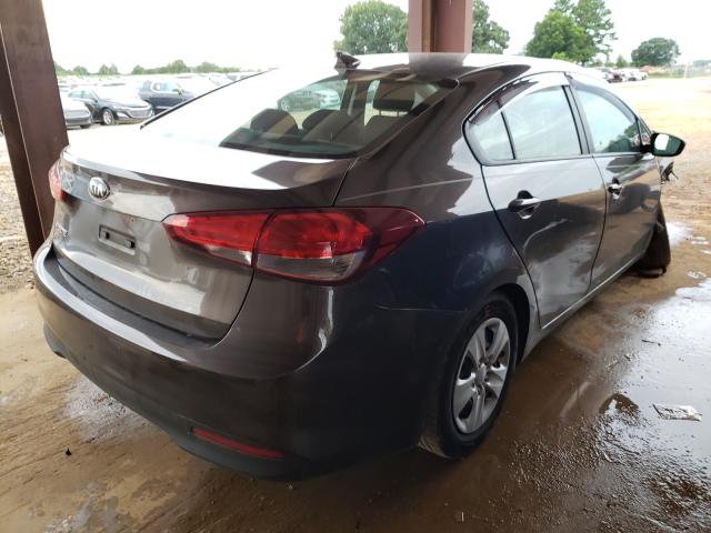 Photo 4 from auction – 2017 KIA FORTE LX with VIN 3KPFK4A70HE136557