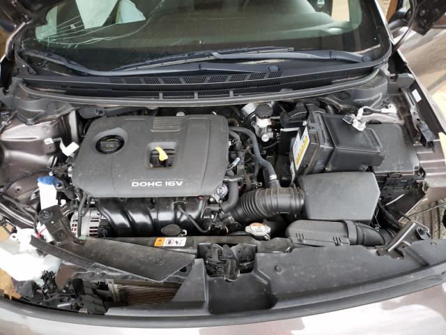Photo 7 from auction – 2017 KIA FORTE LX with VIN 3KPFK4A70HE136557