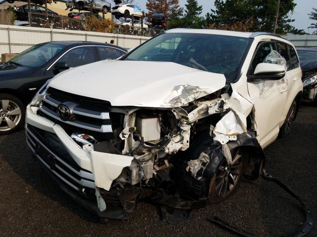 Photo 9 from auction – 2017 TOYOTA HIGHLANDER with VIN 5TDJZRFH5HS381106