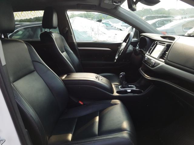 Photo 5 from auction – 2017 TOYOTA HIGHLANDER with VIN 5TDJZRFH5HS381106