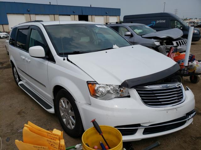 CHRYSLER TOWN & COU 2015 with VIN 2C4RC1BG7FR656533 - Photo from auction