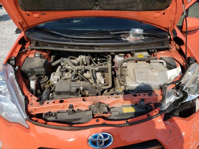 Photo 7 from auction – 2013 TOYOTA PRIUS C with VIN JTDKDTB3XD1055495