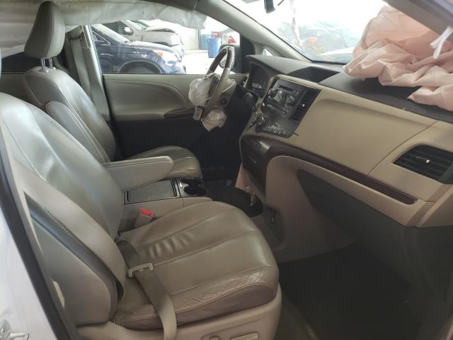 Photo 5 from auction – 2012 TOYOTA SIENNA XLE with VIN 5TDYK3DC9CS236814