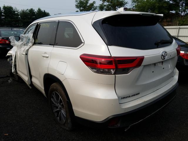 Photo 3 from auction – 2017 TOYOTA HIGHLANDER with VIN 5TDJZRFH5HS381106