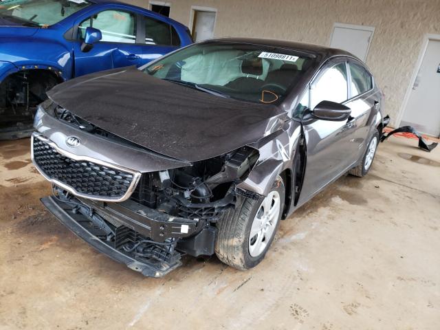 Photo 2 from auction – 2017 KIA FORTE LX with VIN 3KPFK4A70HE136557