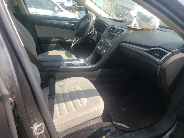 Photo 5 from auction – 2017 FORD FUSION S with VIN 3FA6P0G70HR200631