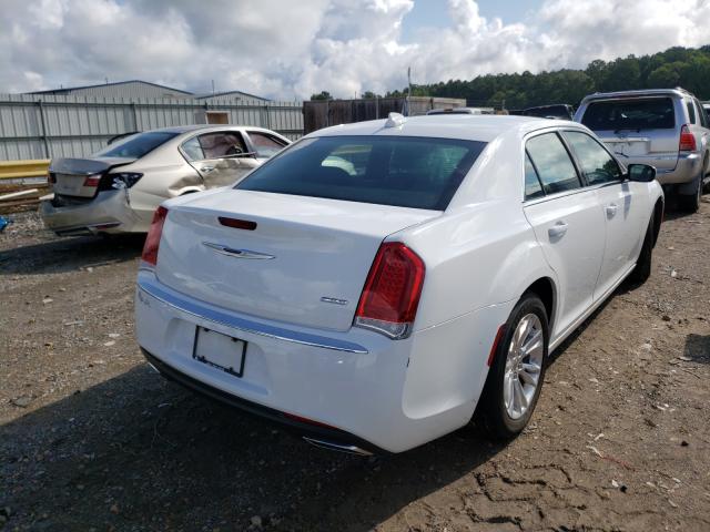 Photo 4 from auction – 2019 CHRYSLER 300 TOURIN with VIN 2C3CCAAG1KH548100
