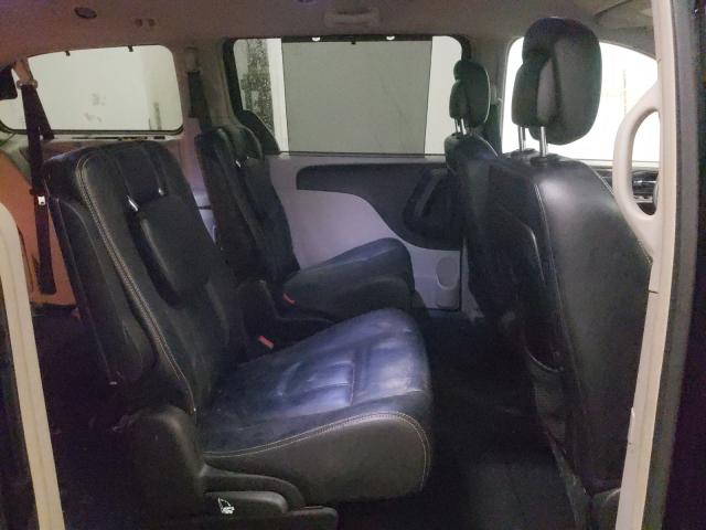 Photo 6 from auction – 2013 CHRYSLER TOWN & COU with VIN 2C4RC1CG2DR614363