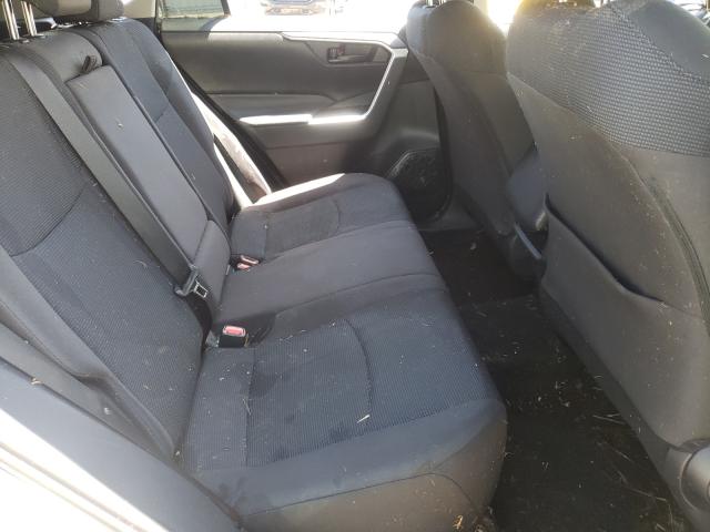 Photo 6 from auction – 2019 TOYOTA RAV4 LE with VIN 2T3H1RFV8KW003833