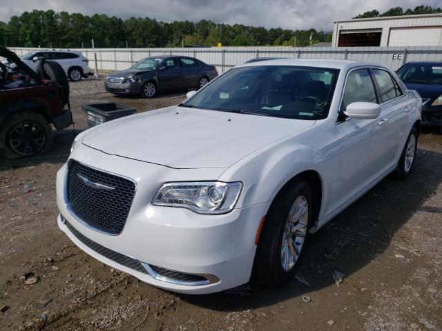 Photo 2 from auction – 2019 CHRYSLER 300 TOURIN with VIN 2C3CCAAG1KH548100