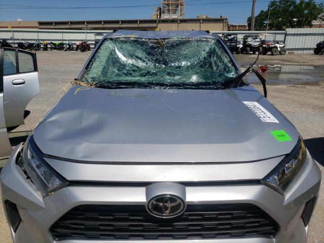 Photo 7 from auction – 2019 TOYOTA RAV4 LE with VIN 2T3H1RFV8KW003833