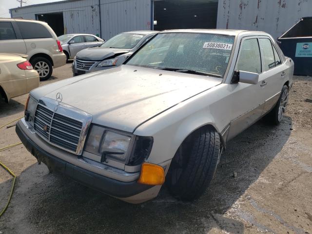Photo 2 from auction – 1990 MERCEDES-BENZ 300 E with VIN WDBEA30D0LB237974