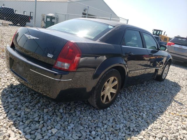 Photo 4 from auction – 2005 CHRYSLER 300 TOURIN with VIN 2C3AA53G15H625439