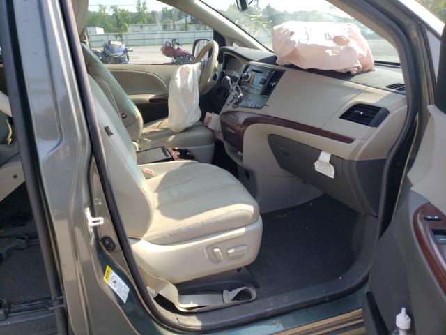 Photo 5 from auction – 2012 TOYOTA SIENNA XLE with VIN 5TDYK3DC3CS275754