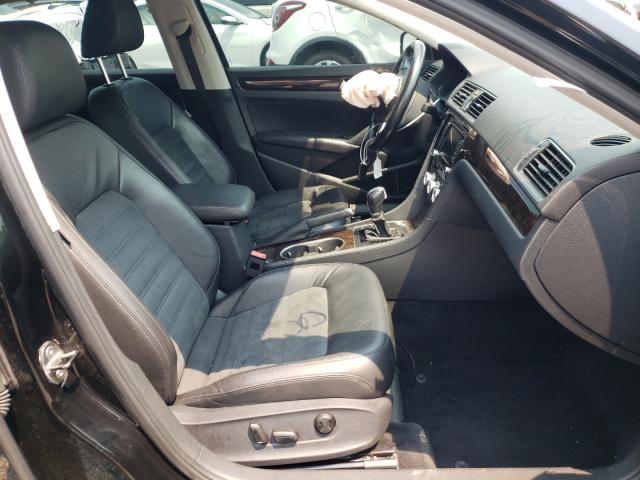 Photo 5 from auction – 2014 VOLKSWAGEN PASSAT SEL with VIN 1VWCN7A34EC094757