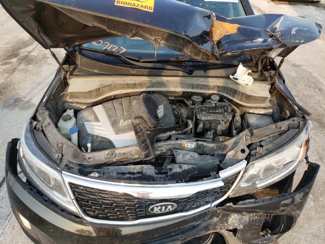 Photo 7 from auction – 2015 KIA SORENTO EX with VIN 5XYKU4A79FG582389