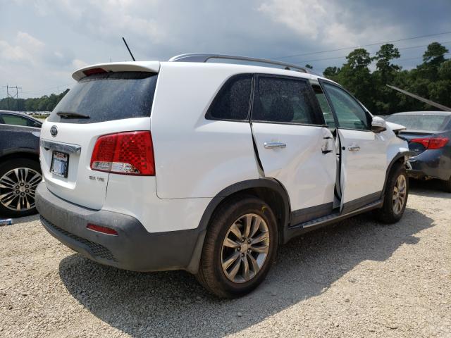 Photo 4 from auction – 2011 KIA SORENTO EX with VIN 5XYKU4A28BG043499