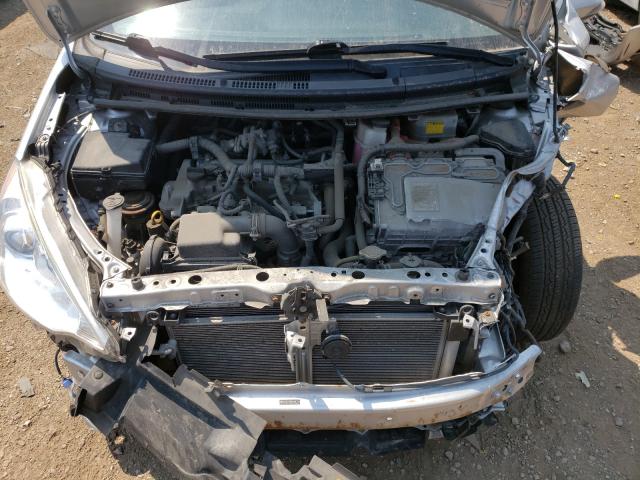 Photo 7 from auction – 2014 TOYOTA PRIUS C with VIN JTDKDTB35E1084730