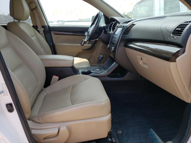 Photo 5 from auction – 2011 KIA SORENTO EX with VIN 5XYKU4A28BG043499