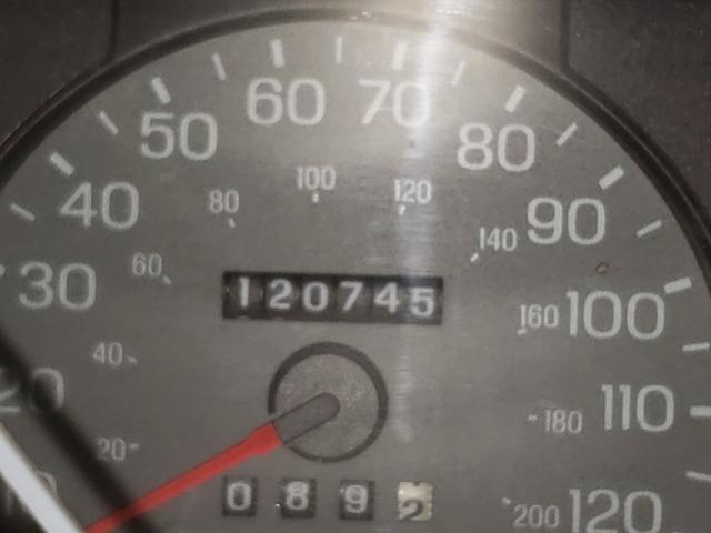 Photo 8 from auction – 2004 MERCURY GRAND MARQ with VIN 2MEFM74W04X623484