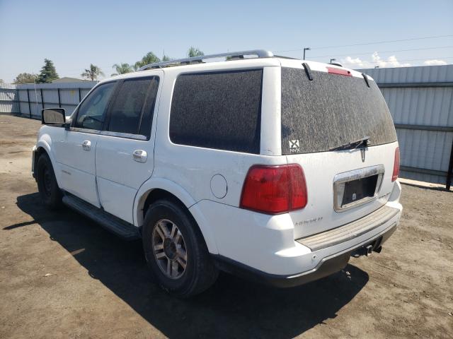 Photo 3 from auction – 2005 LINCOLN NAVIGATOR with VIN 5LMFU27555LJ13677