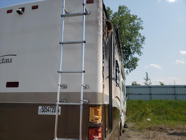 Photo 10 from auction – 2004 GEOR LANDAU with VIN 5B4MP67G443388654