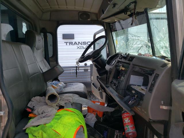 Photo 5 from auction – 2010 PETERBILT 330 with VIN 2NPNHM6X0AM109047