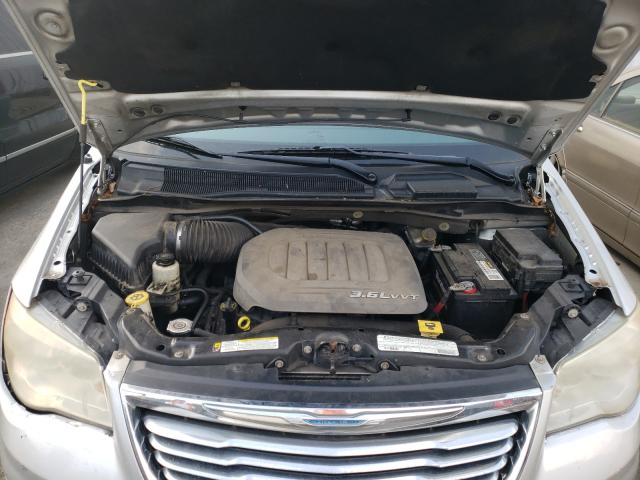 Photo 7 from auction – 2012 CHRYSLER TOWN & COU with VIN 2C4RC1BG1CR244765