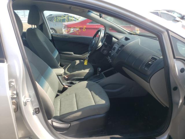 Photo 5 from auction – 2016 KIA FORTE LX with VIN KNAFK4A60G5535452