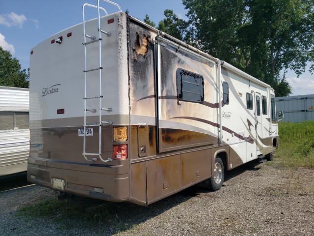 Photo 4 from auction – 2004 GEOR LANDAU with VIN 5B4MP67G443388654