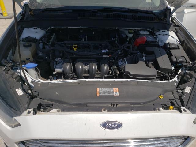 Photo 7 from auction – 2016 FORD FUSION SE with VIN 3FA6P0H71GR331676