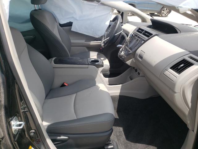 Photo 5 from auction – 2017 TOYOTA PRIUS V with VIN JTDZN3EU2HJ070787