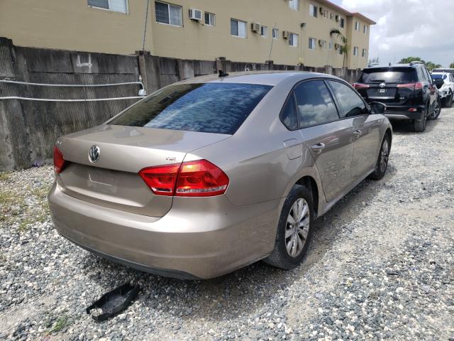 Photo 4 from auction – 2015 VOLKSWAGEN PASSAT S with VIN 1VWAT7A30FC008567