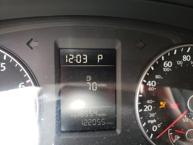Photo 8 from auction – 2015 VOLKSWAGEN PASSAT S with VIN 1VWAT7A30FC008567