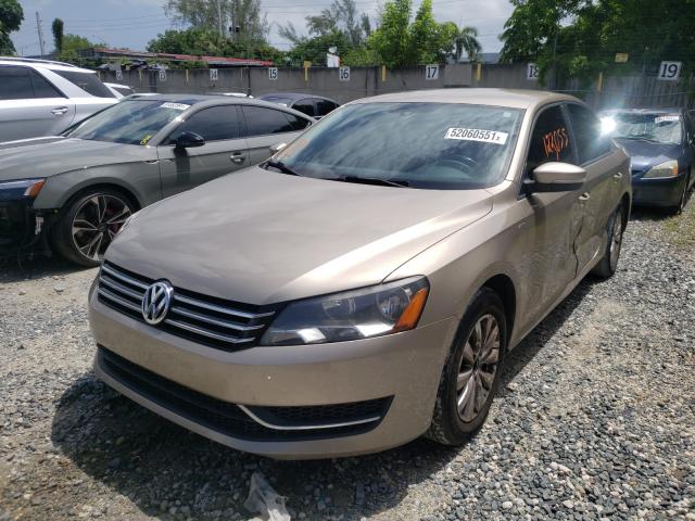 Photo 2 from auction – 2015 VOLKSWAGEN PASSAT S with VIN 1VWAT7A30FC008567