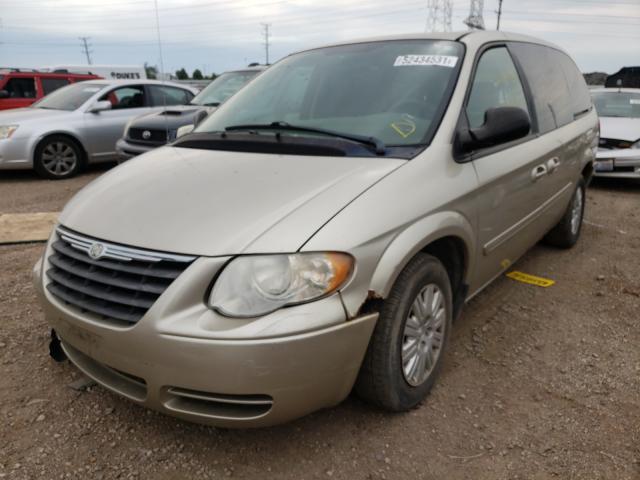 Photo 2 from auction – 2005 CHRYSLER TOWN & COU with VIN 2C4GP44R55R480124