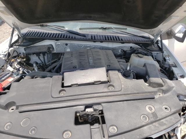 Photo 7 from auction – 2012 LINCOLN NAVIGATOR with VIN 5LMJJ2J56CEL06627