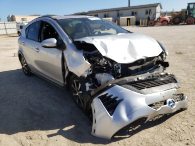 TOYOTA PRIUS C 2018 with VIN JTDKDTB3XJ1609601 - Photo from auction