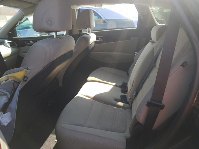 Photo 6 from auction – 2017 KIA SORENTO LX with VIN 5XYPGDA53HG240905