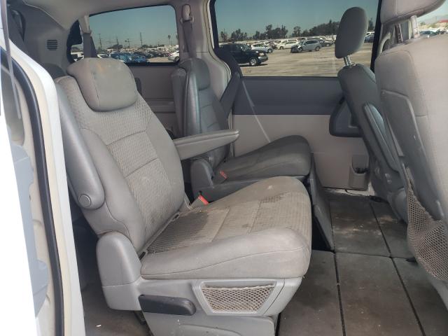 Photo 6 from auction – 2010 CHRYSLER TOWN & COU with VIN 2A4RR5D11AR212940