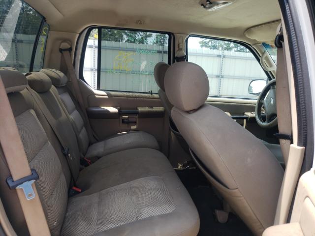 Photo 6 from auction – 2005 FORD EXPLORER S with VIN 1FMZU67K35UB36589