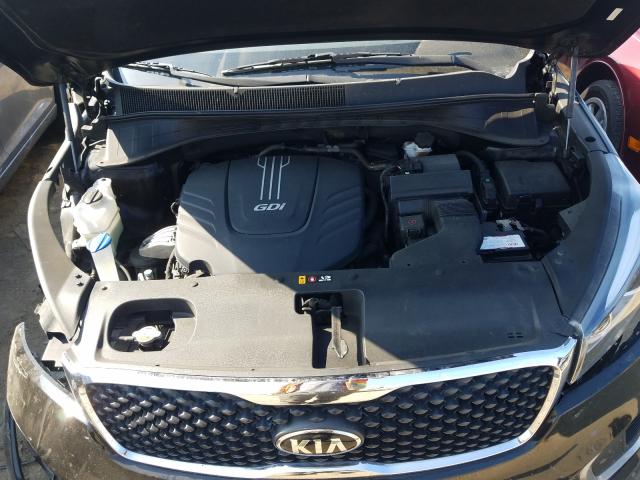 Photo 7 from auction – 2017 KIA SORENTO LX with VIN 5XYPGDA53HG240905