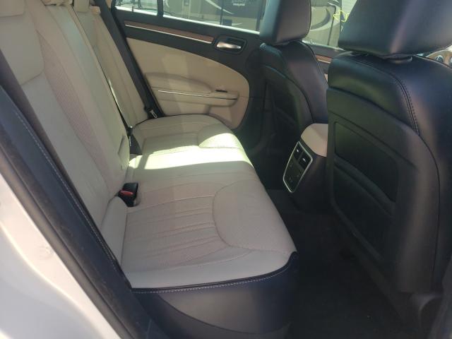 Photo 6 from auction – 2016 CHRYSLER 300C PLATI with VIN 2C3CCAPT6GH161537