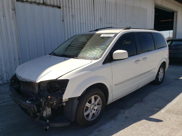 Photo 2 from auction – 2010 CHRYSLER TOWN & COU with VIN 2A4RR5D11AR212940