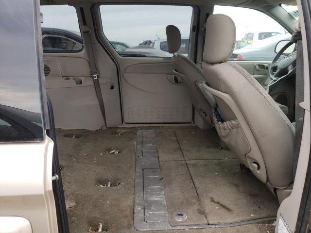 Photo 6 from auction – 2005 CHRYSLER TOWN & COU with VIN 2C4GP44R55R480124