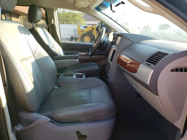 Photo 5 from auction – 2008 CHRYSLER TOWN & COU with VIN 2A8HR54P48R738195