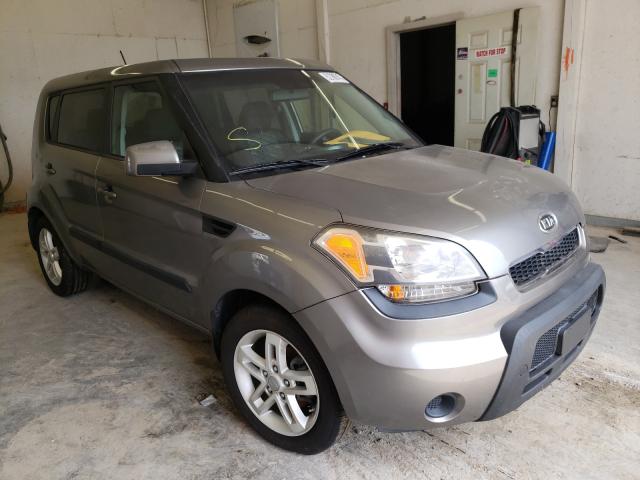 KIA SOUL + 2011 with VIN KNDJT2A23B7217978 - Photo from auction