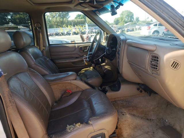 Photo 5 from auction – 2000 CHEVROLET BLAZER with VIN 1GNCS13W0Y2358378