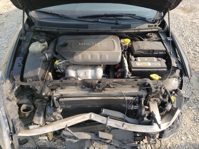 Photo 7 from auction – 2015 CHRYSLER 200 LIMITE with VIN 1C3CCCAB9FN504004