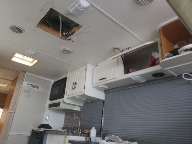 Photo 6 from auction – 1997 FORD E350 RV with VIN 1FDKE30G0THB25185